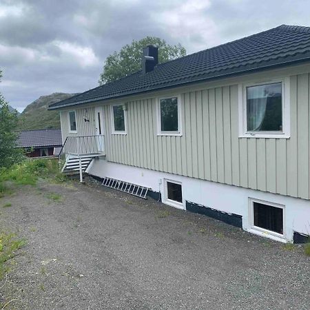 Leilighet Med Balkong Og Havutsikt Pa Napp. Eksteriør billede